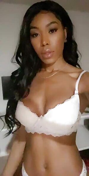 Nadia Jay