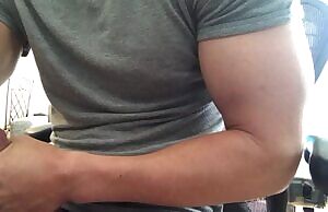 3 hands.