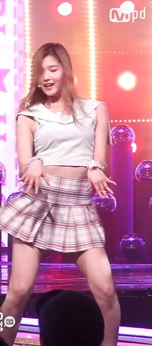 TWICE - Sana