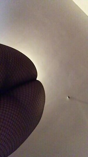 This MILF's First Time Offering 5-Minute Bathroom Bundle of  fart io Clips  💜 Details Within 💕