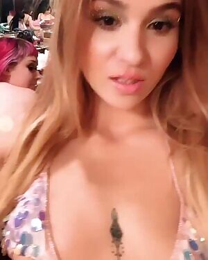 LA strippers twerking